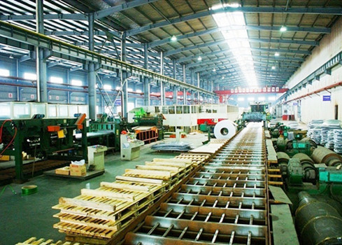 Rollo revestido hidrofílico del aire acondicionado de la bobina de aluminio 0.06-0.2m m 1100 de oro, 3003, 3102, 8011