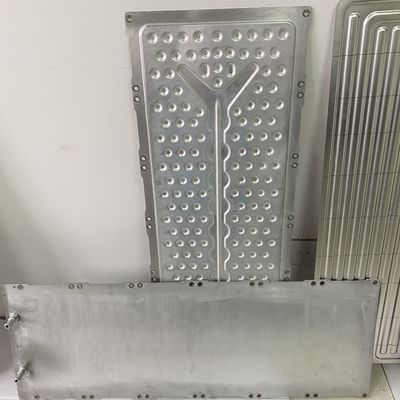 Placa de enfriamiento de aluminio 6063 del vehículo que suelda 3003